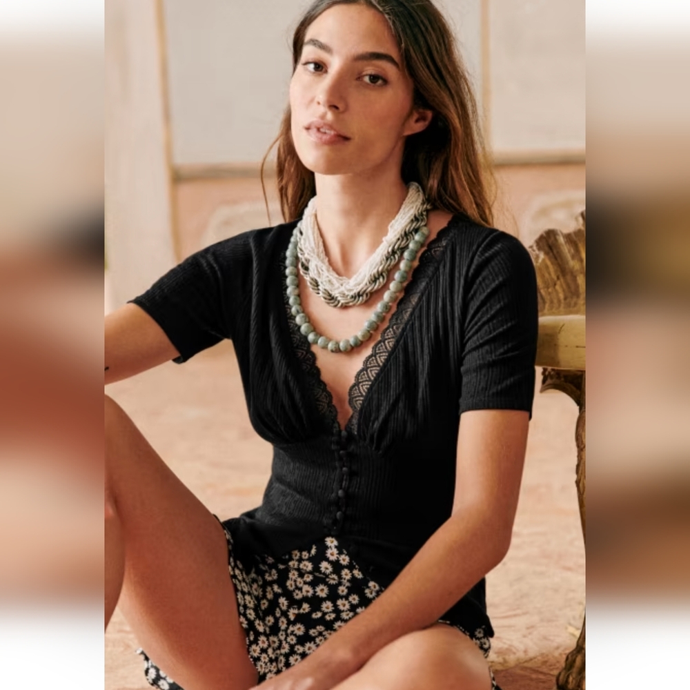 *Like New* Sezane "Jamie T-shirt"